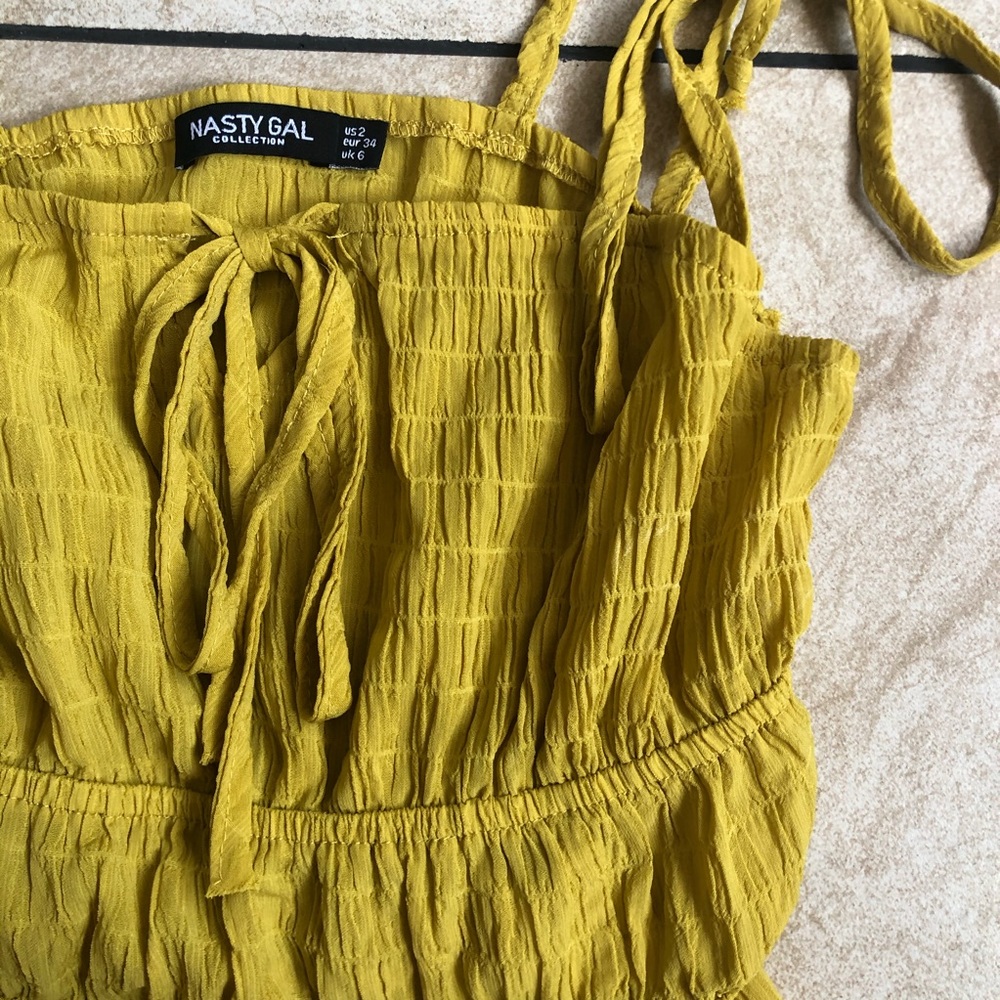 ✨SOLD✨ Nasty Gal Crop Top - Picture 3 of 5